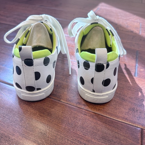 ALDO Woman’s White Sneakers With Black Polka Dot - Picture 5 of 7